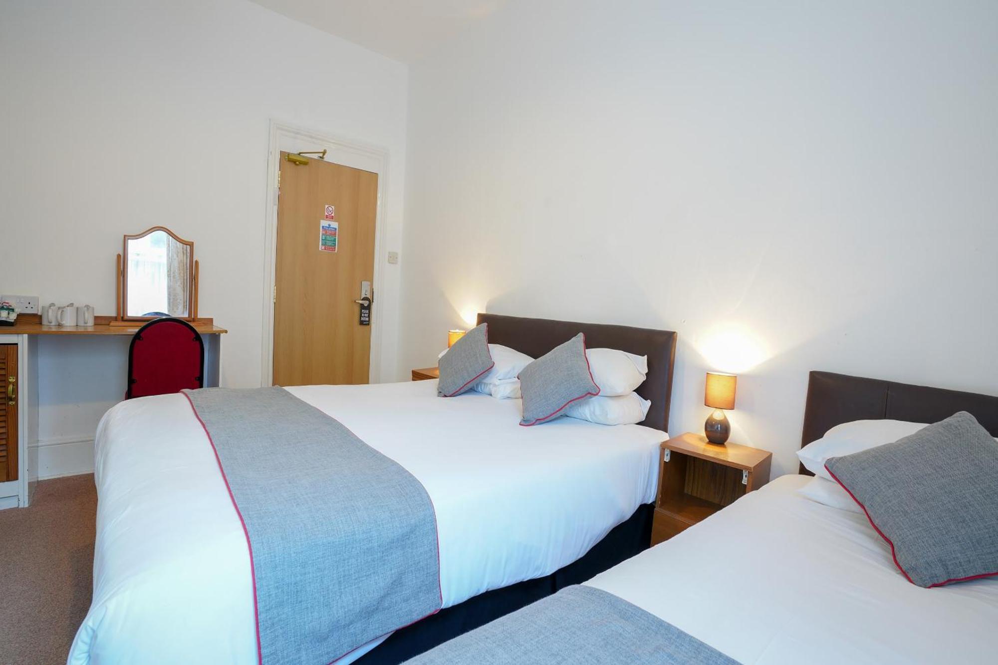 Oyo Shanklin Beach Hotel Luaran gambar