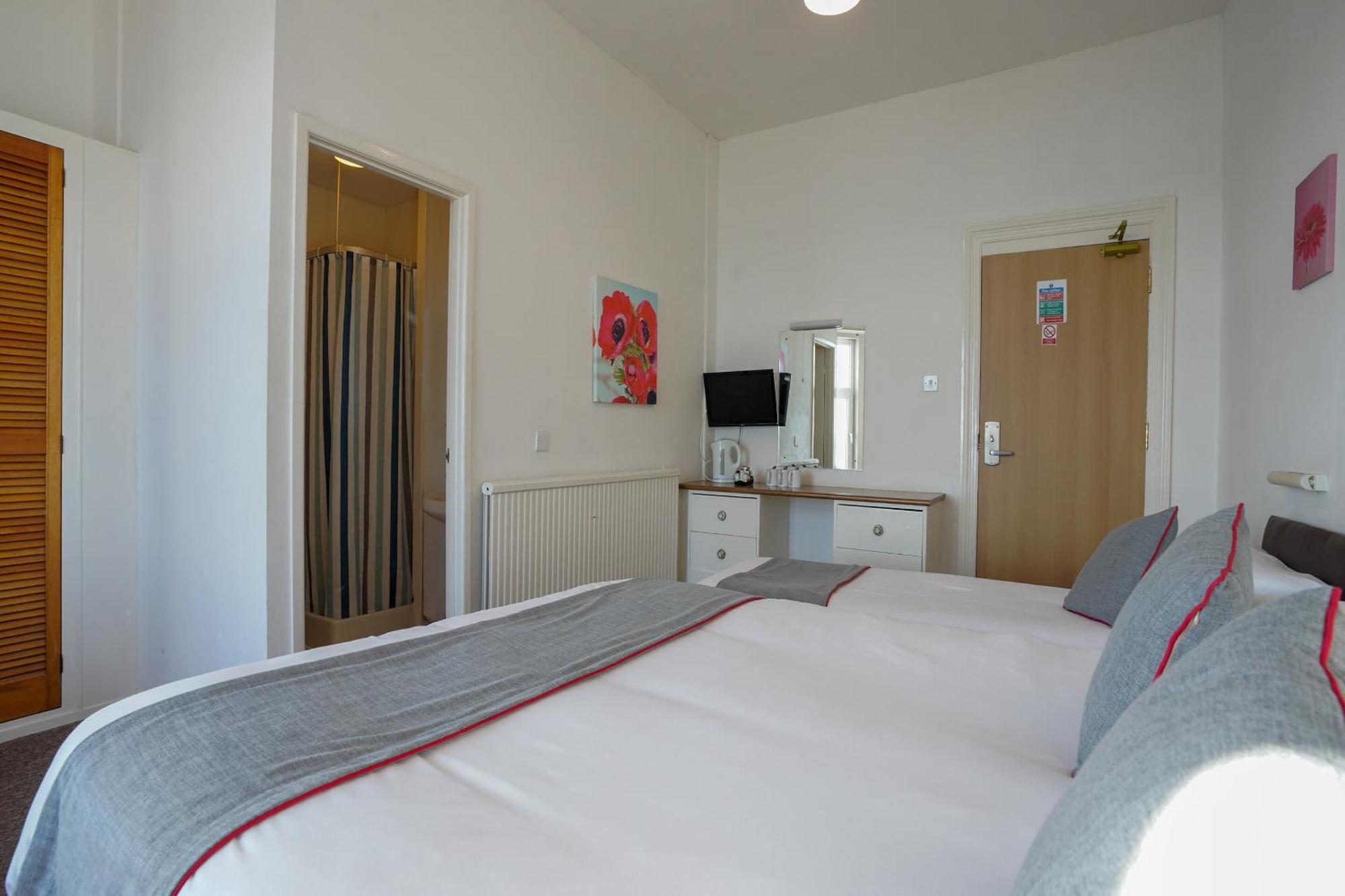 Oyo Shanklin Beach Hotel Luaran gambar